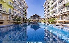 537 Amani Luxury Suite, 3 Minutes To Airport,With Gym & Pool, Fast Wi-Fi, Free Netflix